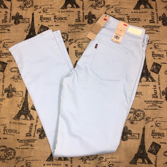 Levi's Denim - Levis NWT! Demi Curve Classic Rise Straight Leg Soft Blue Pant Size 12/31